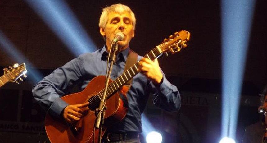 Hoy a las 21:30 hs, el Anfiteatro Municipal Luis Amaya será escenario de una noche muy especial con la presentación de Peteco por Peteco.